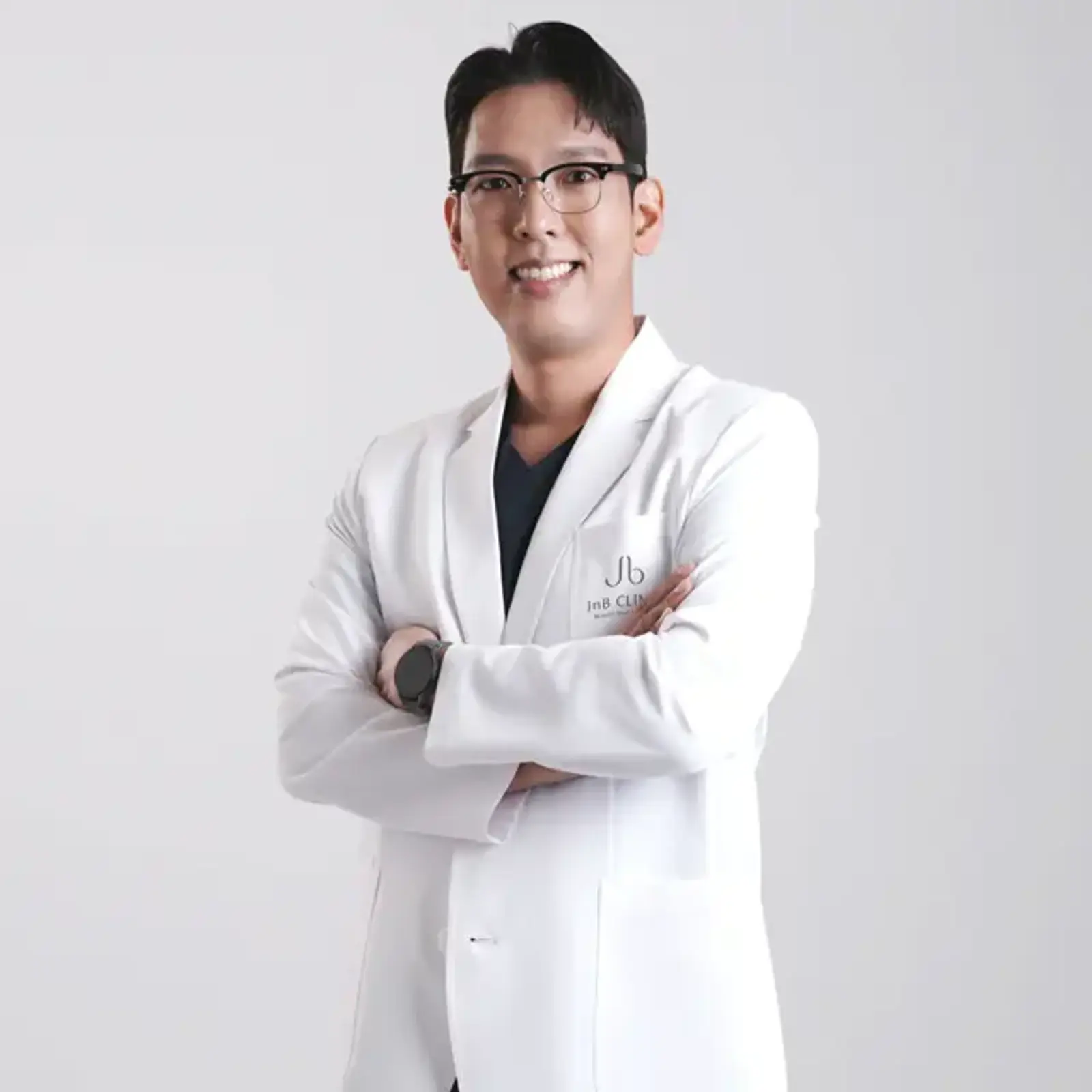 Dr. JuYong Kang, Representative Director · ENT specialist